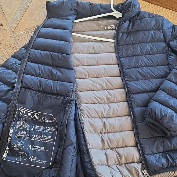 TUMI Packable down puffer jacket! S - Picture 5 of 9